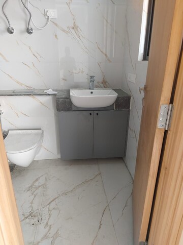 Bathroom in 3 BHK Apartment at M3M Heights, Sector 65 – for Sale