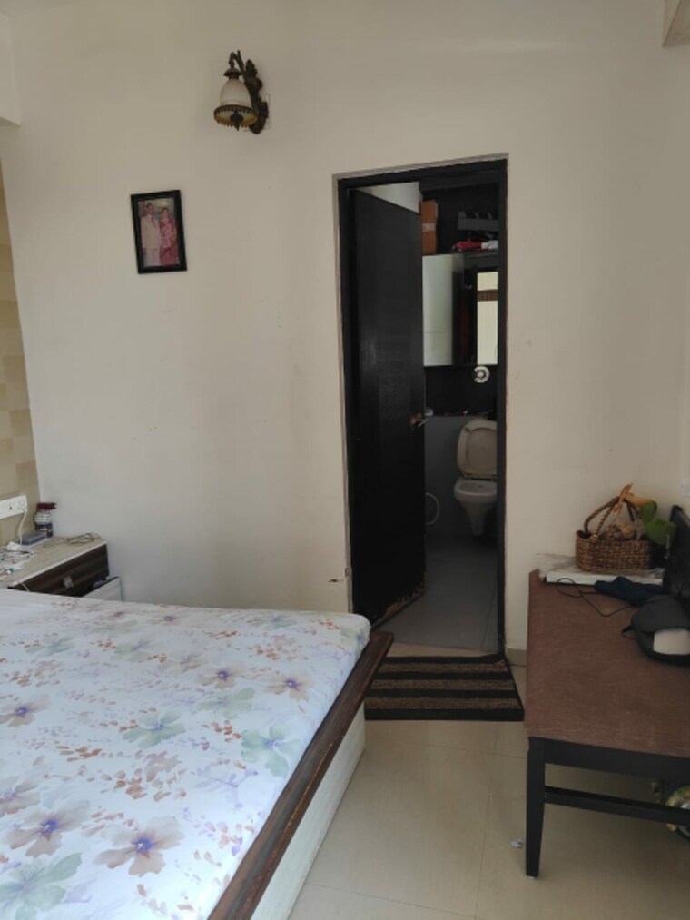 Room, paldi 3 Bedroom 1200 Sq.Ft. Apartment In Paldi Ahmedabad 9690203