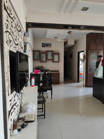  3 BHK Apartment at Paldi – for Rent