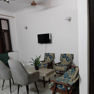 2 BHK Builder Floor For Rent in Malviya Nagar