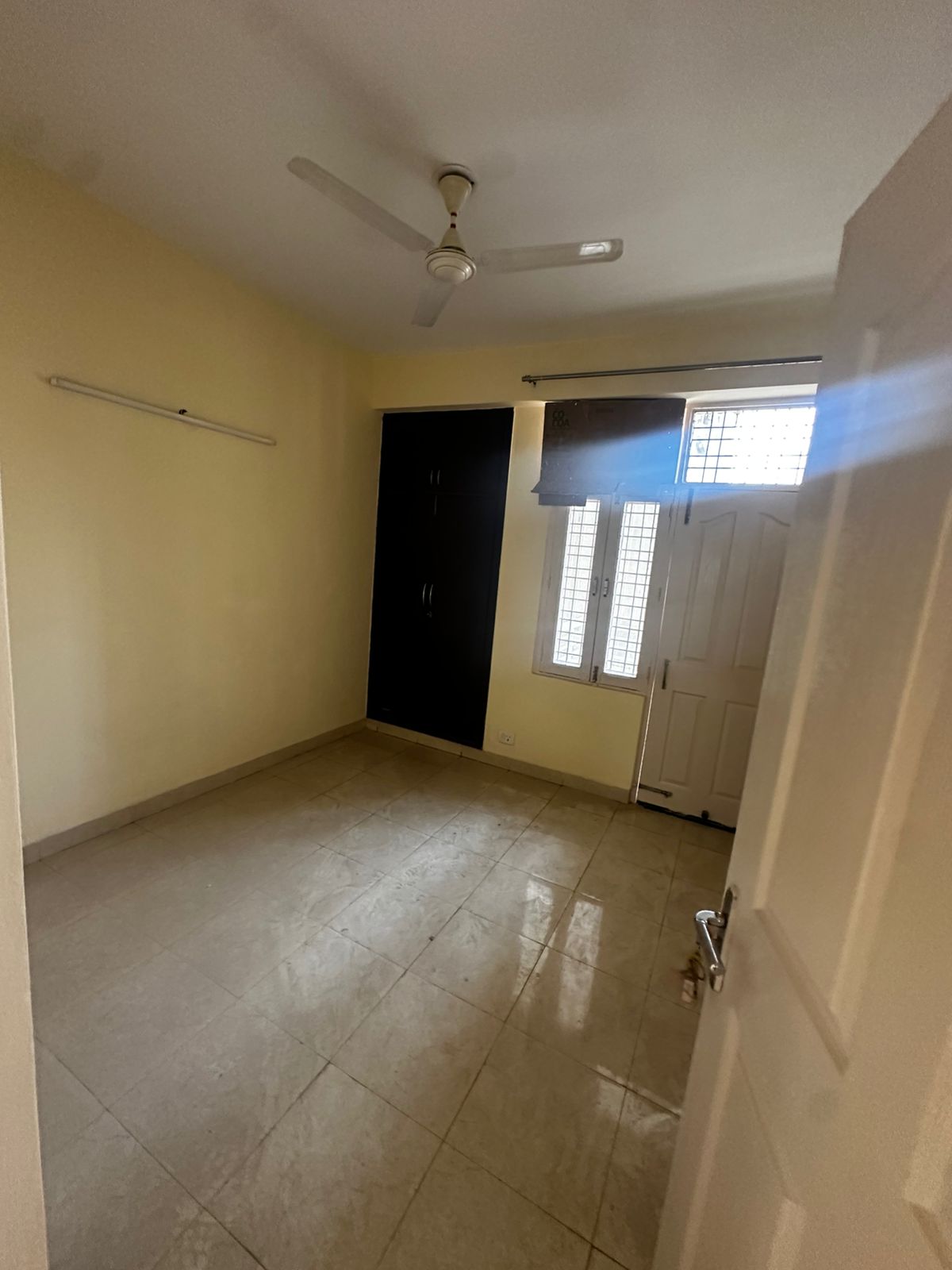 3 BHK + Study Room 1326 Sq.Ft. Apartment in Tulip White