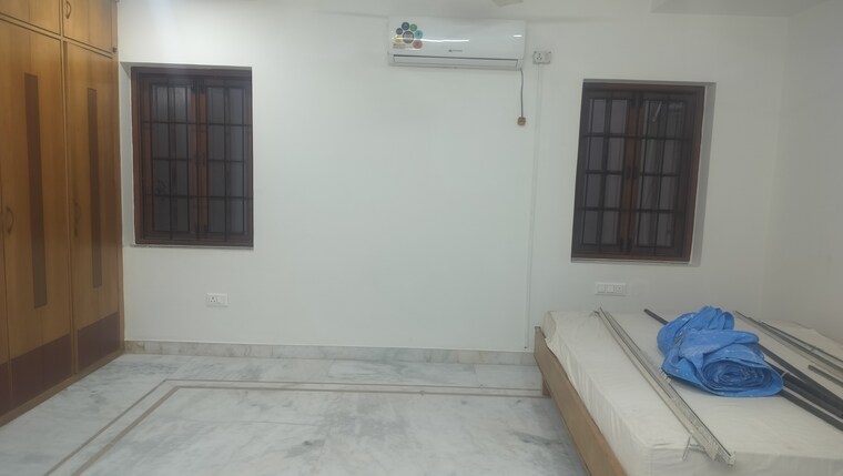Room, jubilee hills 3 Bedroom 3000 Sq.Ft. Independent House In Jubilee Hills Hyderabad 9690213