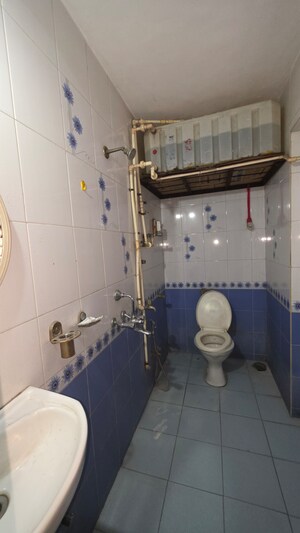 Team Area in 2 BHK Apartment at Golden Park Complex, Gokul Nagar – for Rent