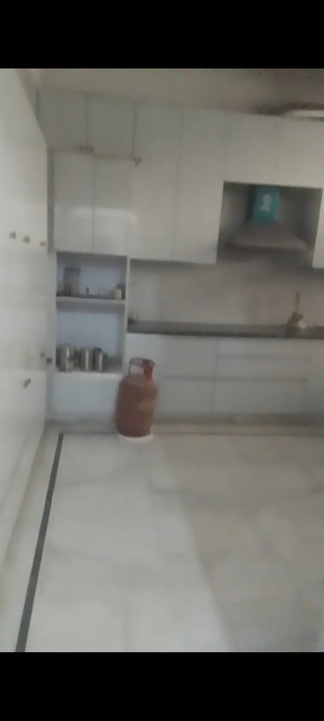 1 BHK + Pooja Room Independent House For Rent in RWA Apartments Sector 41