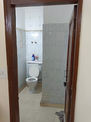 Bathroom in 2 BHK Builder Floor at Lajpat Nagar 4 – for Rent