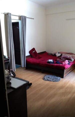 Bedroom in 2 BHK Apartment at Amrapali Silicon City, Sector 76 – for Rent