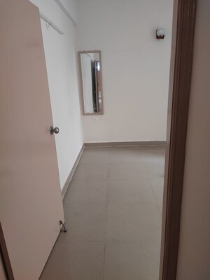 Room in 3 BHK Apartment at Amrapali Crystal Homes, Sector 76 – for Sale