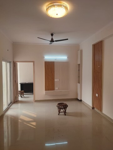 3 BHK Apartment For Sale in Amrapali Crystal Homes, Sector 76