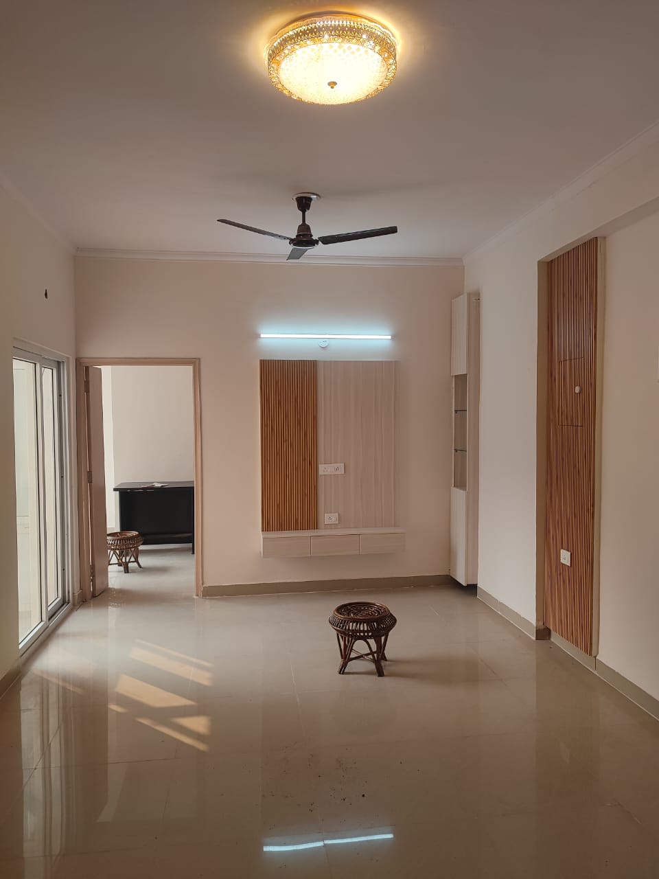 3 BHK Apartment For Sale in Amrapali Crystal Homes