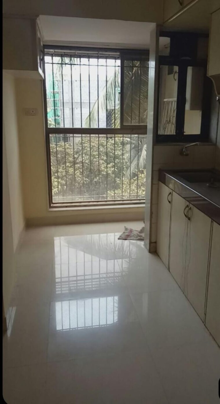 Room, viram khand Pg For Boys & Girls In Viram Khand 9690242