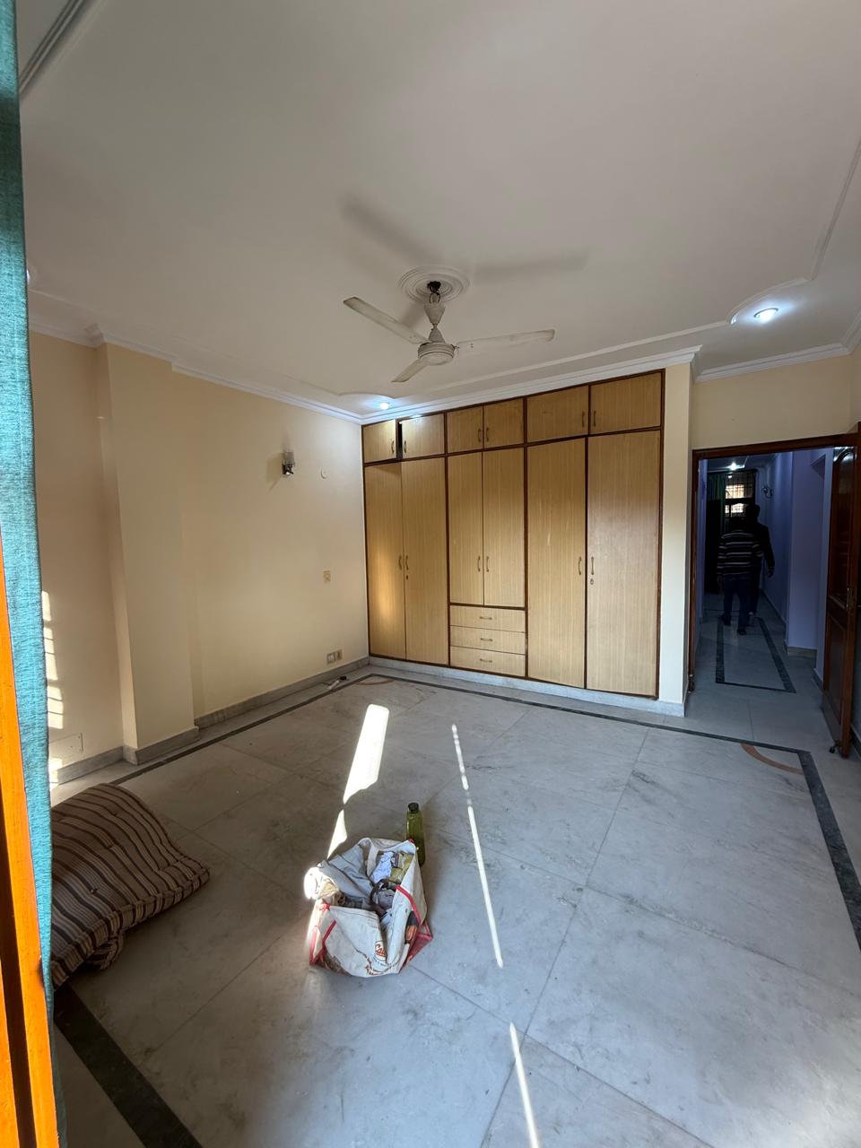 1 BHK Builder Floor For Rent in Kalkaji 