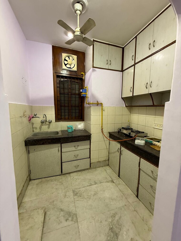 Kitchen, kalkaji 1 Bedroom 900 Sq.Ft. Builder Floor In Kalkaji Delhi 9690251