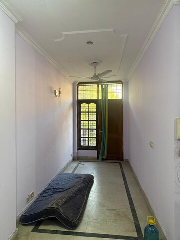 1 BHK Builder Floor – Entrance View at Kalkaji - for Rent