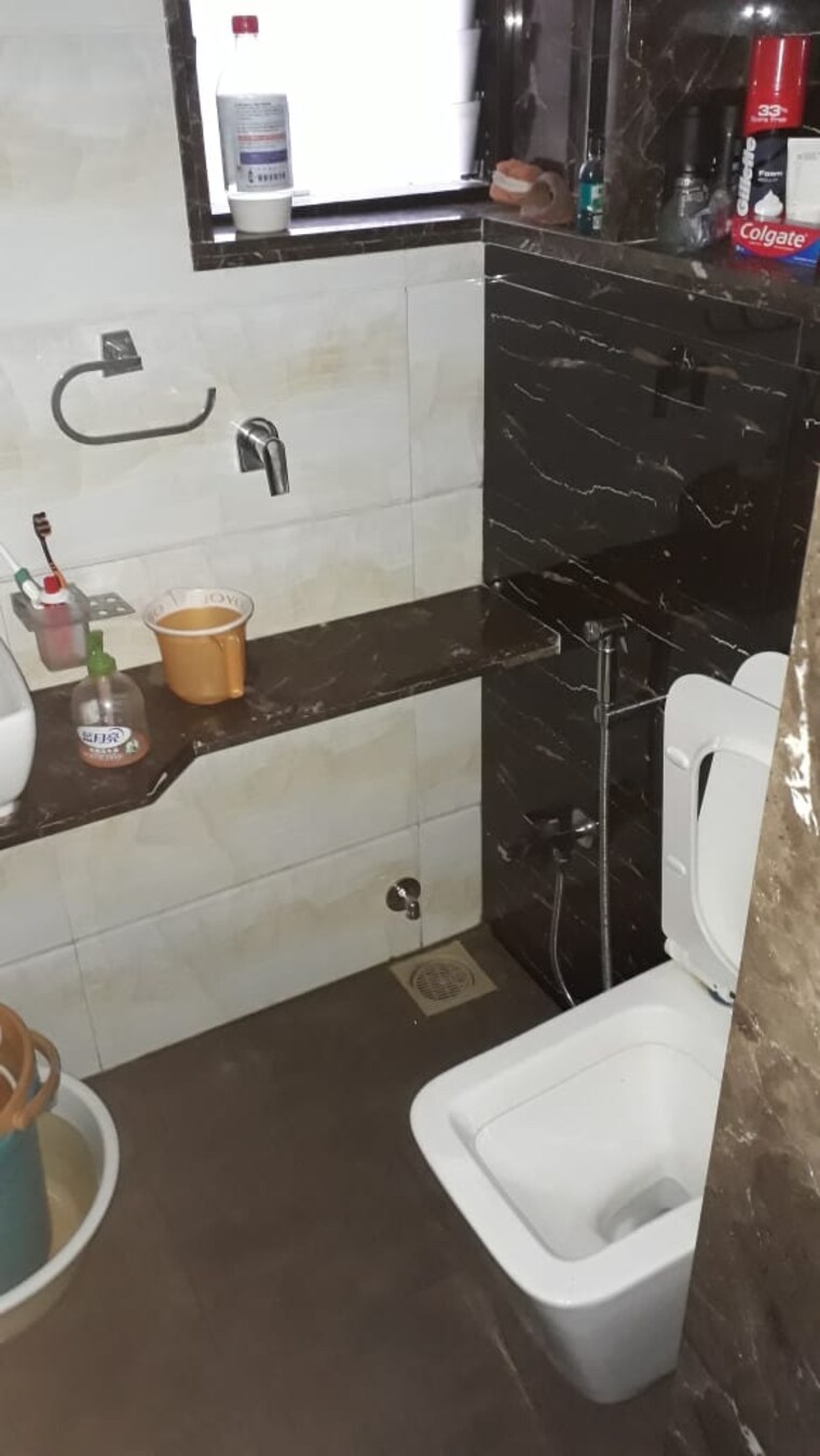 Bathroom, kp-krishna-regency 2 Bedroom 700 Sq.Ft. Apartment In Malad West Mumbai 9690256