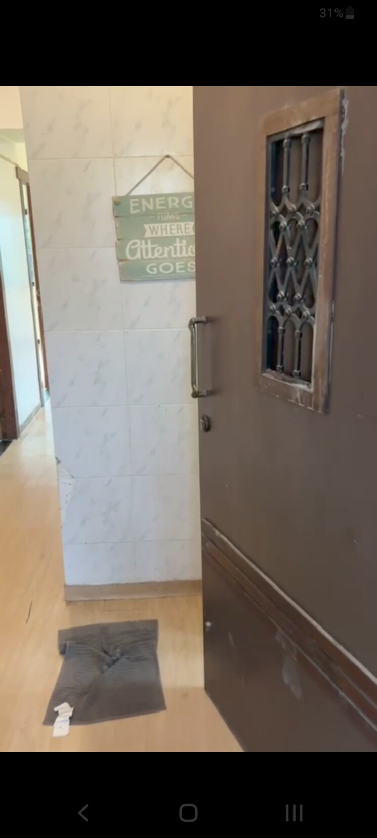 Bathroom, pr-khar-sundeep 2 Bedroom 700 Sq.Ft. Apartment In Khar West Mumbai 9690286
