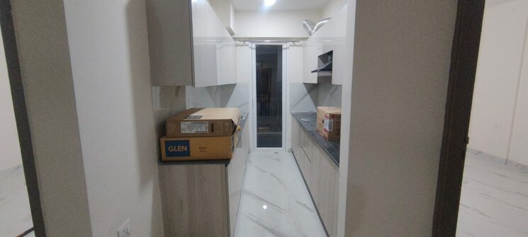 Kitchen, smart-world-gems 3.5 Bedroom 1620 Sq.Ft. Apartment In Sector 89 Gurgaon 9657293