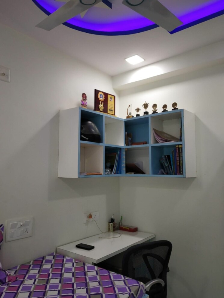 Master Bedroom, swati-florence 3 Bedroom 1500 Sq.Ft. Apartment In Bopal Ahmedabad 9690311