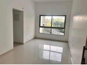 Room in 2 BHK Apartment at Kalpataru Immensa, Kolshet Road – for Rent