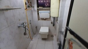 Team Area in 1 BHK Apartment at Borivali West – for Rent