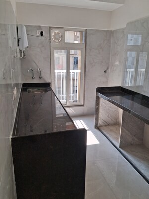 2 BHK Apartment For Rent in Deep Tower, Andheri West