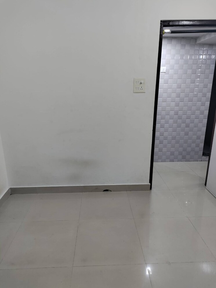 Room, mahalaxmi-chs-worli 1 Bedroom 350 Sq.Ft. Apartment In Worli Mumbai 9690334