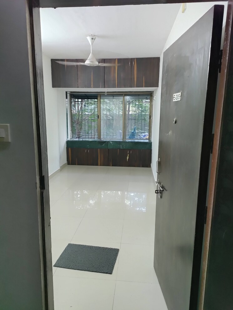 Kitchen, mahalaxmi-chs-worli 1 Bedroom 350 Sq.Ft. Apartment In Worli Mumbai 9690334