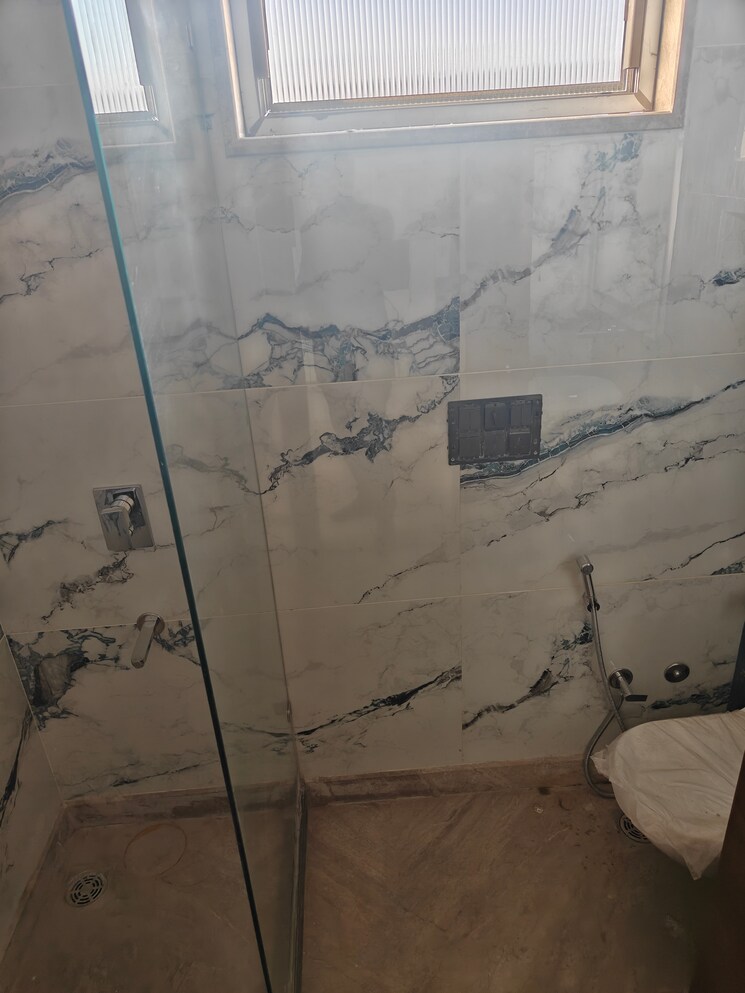 Bathroom, model town 4 Bedroom 2600 Sq.Yd. Builder Floor In Model Town Delhi 9690379