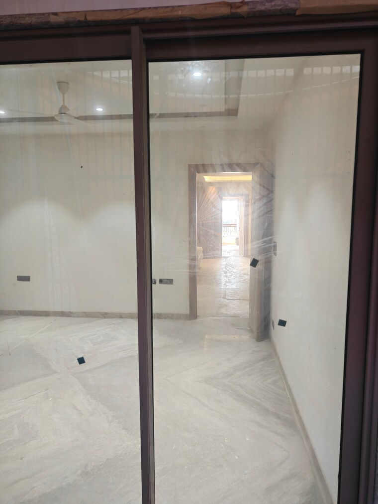 Master Bedroom, model town 4 Bedroom 2600 Sq.Yd. Builder Floor In Model Town Delhi 9690379