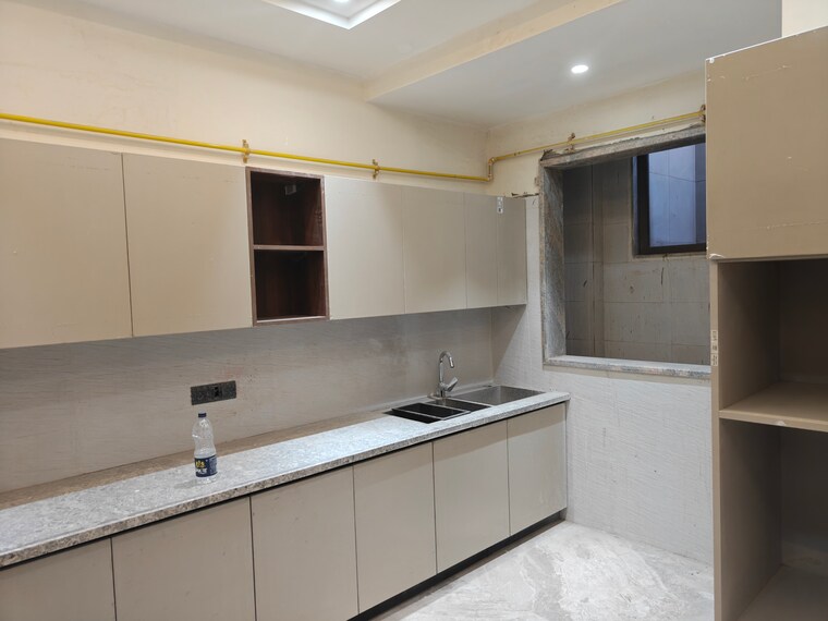 Kitchen, model town 4 Bedroom 2600 Sq.Yd. Builder Floor In Model Town Delhi 9690379
