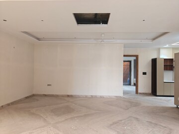 4 BHK Builder Floor For Rent in Model Town