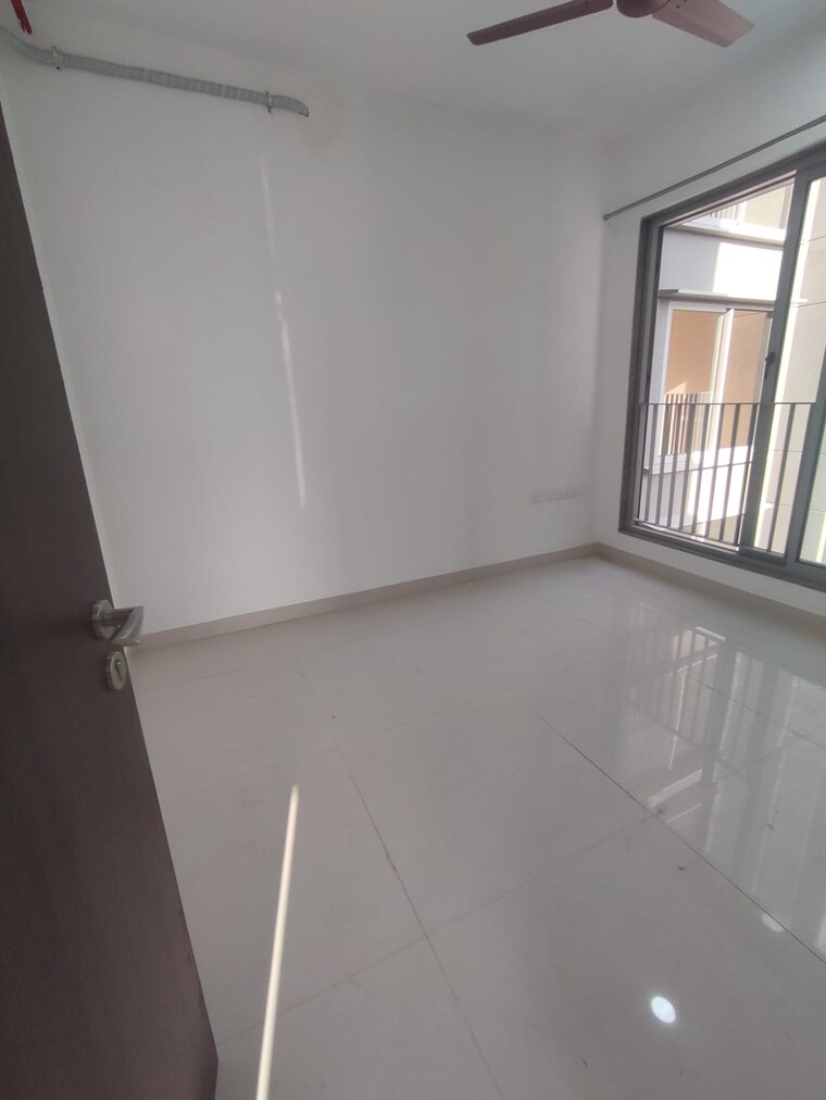 Room, sunteck-city-avenue-4 3 Bedroom 1036 Sq.Ft. Apartment In Goregaon West Mumbai 9690392