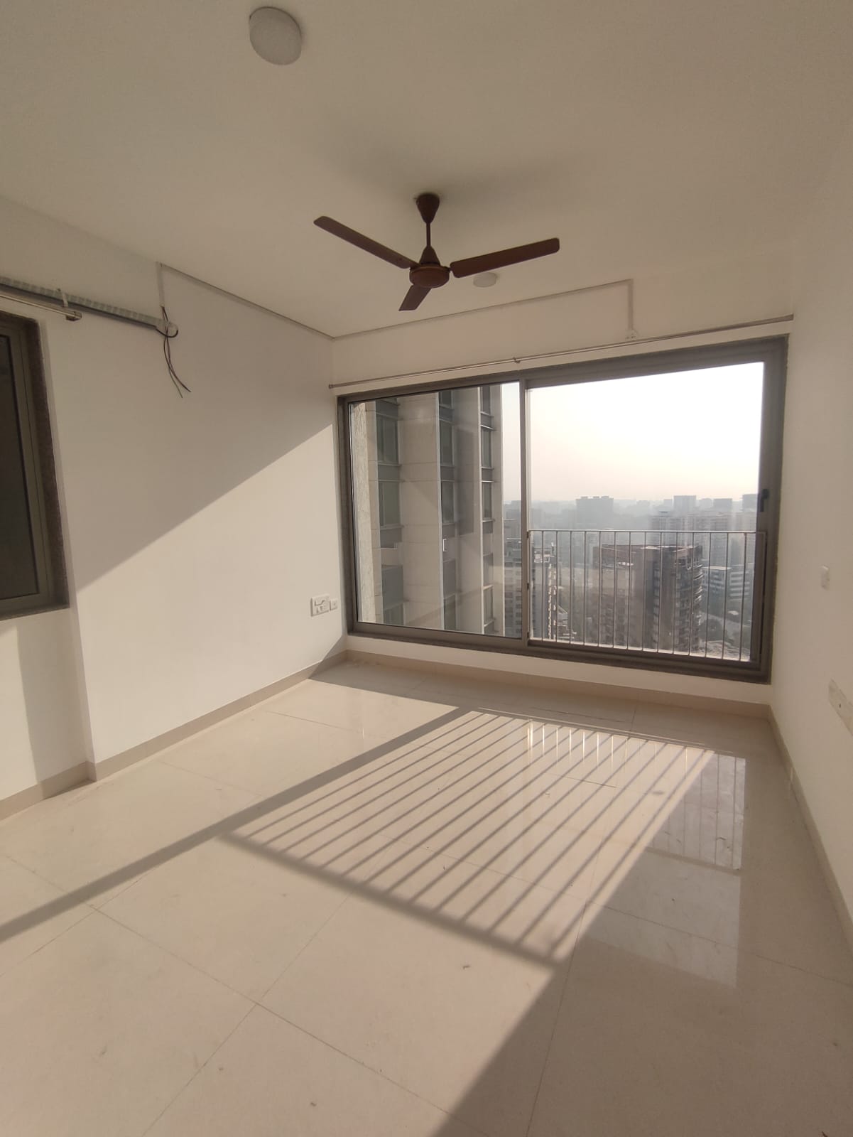 3 BHK + Pooja Room Apartment For Sale in Sunteck City Avenue 4