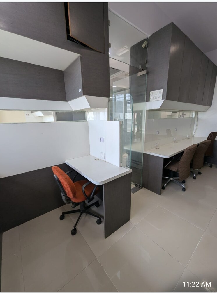 Team Area, vashi-railway-station-commercial-complex Commercial Office Space 900 Sq.Ft. In Vashi Sector 30a Navi Mumbai 9690129