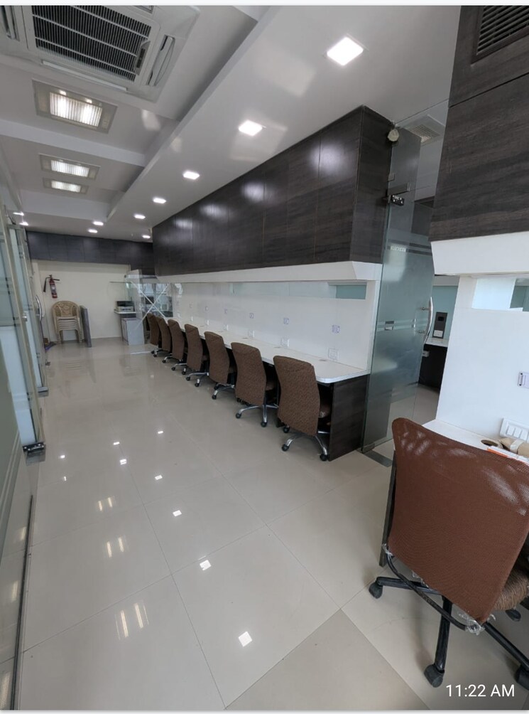 Team Area, vashi-railway-station-commercial-complex Commercial Office Space 900 Sq.Ft. In Vashi Sector 30a Navi Mumbai 9690129