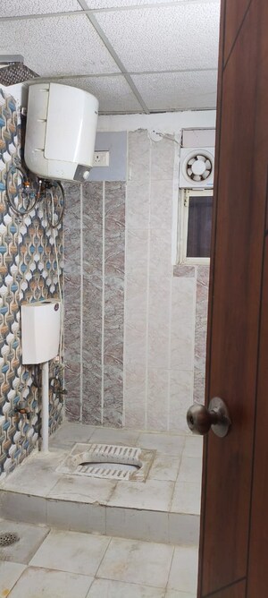 Bathroom in 3 BHK Apartment at Gardenia Golf City, Sector 75 – for Rent