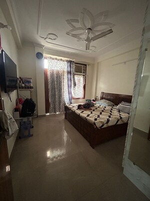Living Room in 3 BHK Apartment at Dhoran Rajpur Enclave, Govind Vihar – for Rent