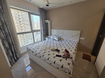 Bedroom in 1 BHK Apartment at Hiranandani Regent Hill, Powai – for Rent