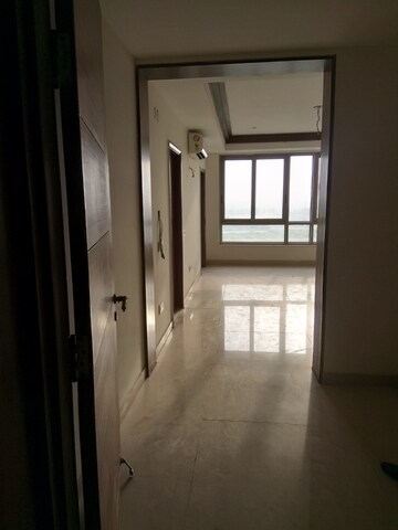 Room in 2 BHK Apartment at Jaypee Greens Kalypso Court, Sector 128 – for Sale