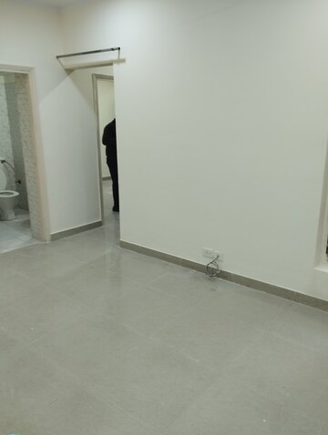 Room in 2 BHK Apartment at Gaur City 2 - 14th Avenue, Sector 16c Greater Noida – for Sale