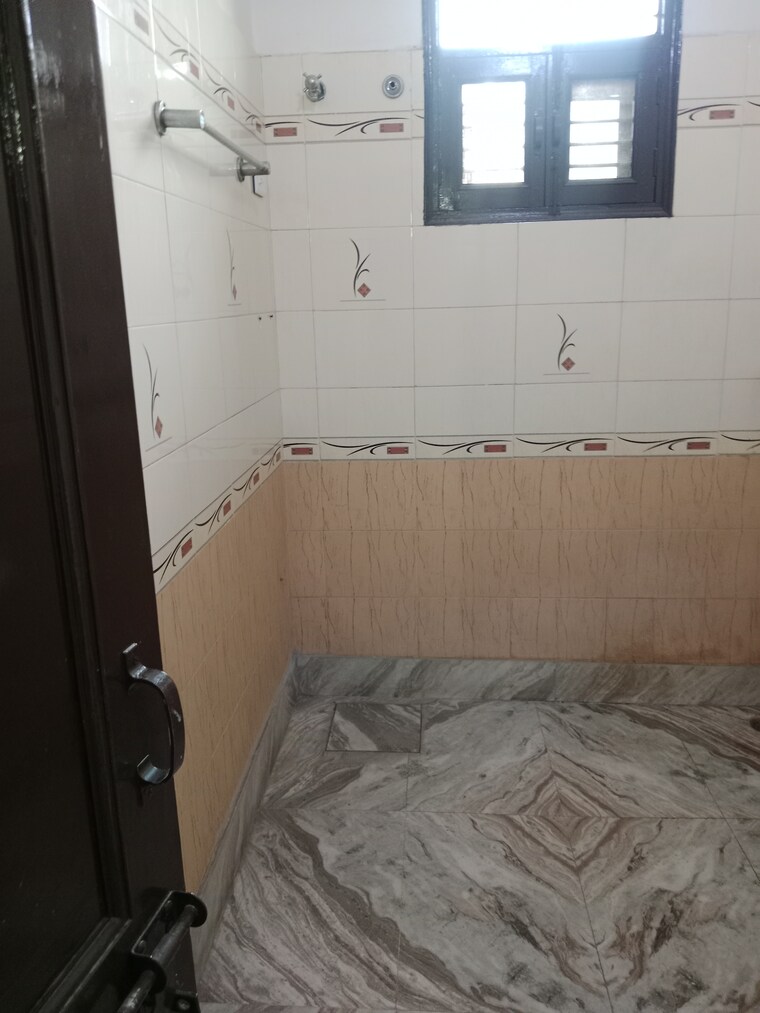 Bathroom, huda 3 Bedroom 1963 Sq.Ft. Builder Floor In Huda Panipat 9690513