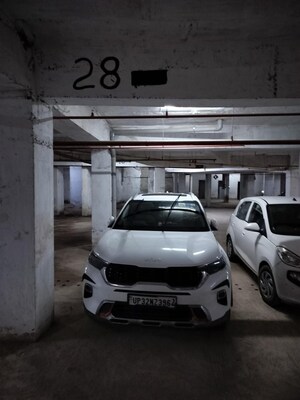 Parking in 3.5 BHK Apartment at Ansals Celebrity Greens, Sushant Golf City – for Rent