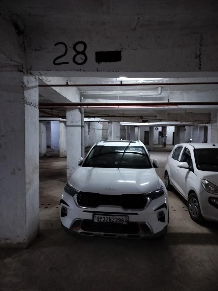  Parking, ansals-celebrity-greens 3.5 Bedroom 1500 Sq.Ft. Apartment In Sushant Golf City Lucknow 9690529