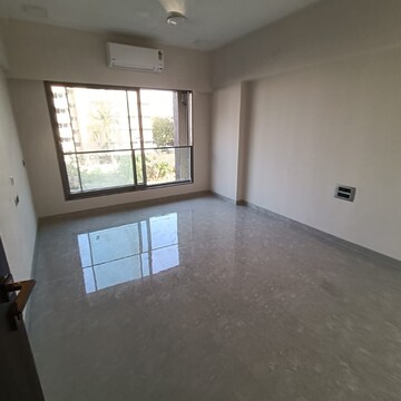 Room in 2 BHK Apartment at Dosti Eastern Bay Phase 2, Antop Hill Warehousing Society – for Rent