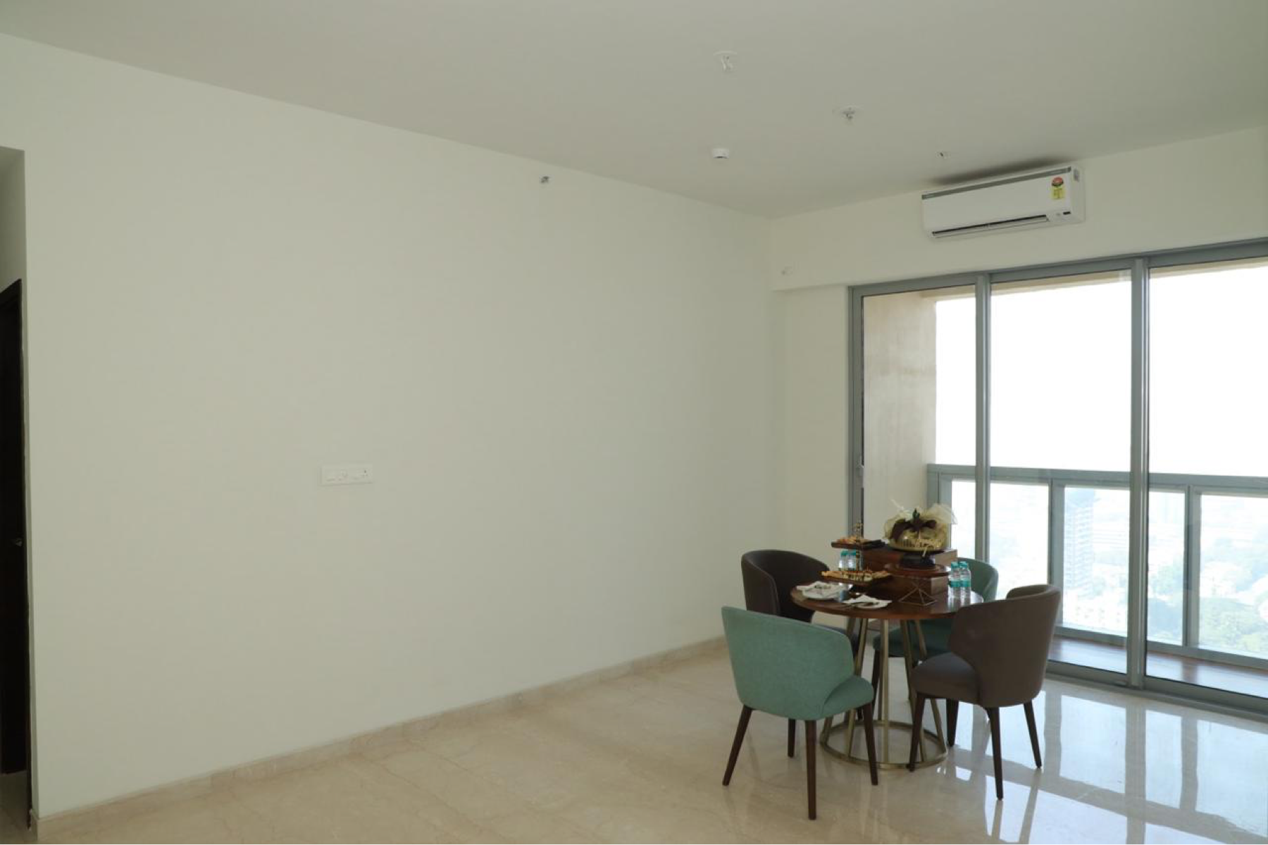 2 BHK Apartment For Rent in Peninsula Salsette 27