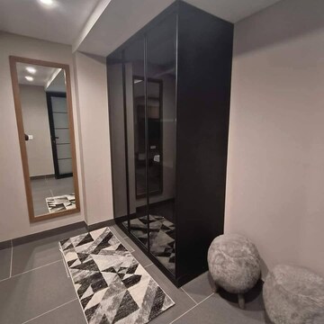 Living Room in 1.5 BHK Apartment at Udyog Vihar – for Rent