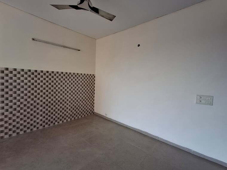 Room, umang-summer-palms 2 Bedroom 1250 Sq.Ft. Apartment In Sector 86 Faridabad 9690561