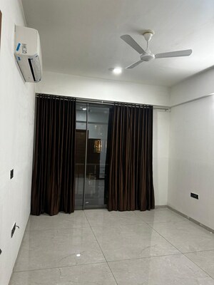 Room in 3 BHK Apartment at Koba – for Rent