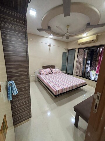 Bedroom in 3 BHK Apartment at Ansal Whispering Meadows, Mulund West – for Rent