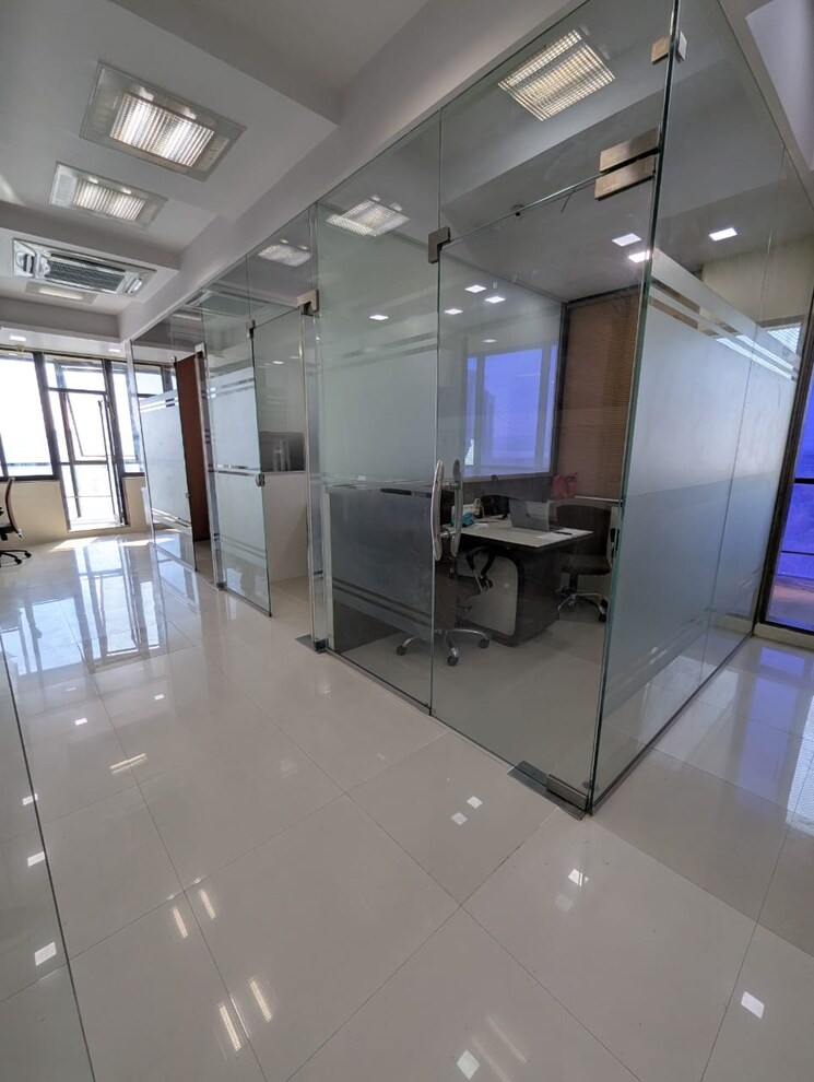 Team Area, real-tech-park Commercial Office Space 1400 Sq.Ft. In Vashi Sector 30a Navi Mumbai 9690599