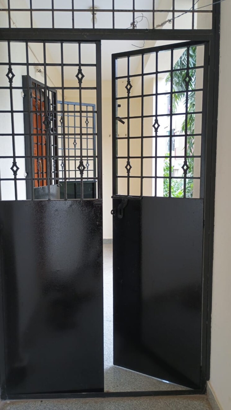 Room, electronic city phase i 1.5 Bedroom 750 Sq.Ft. Apartment In Electronic City Phase I Bangalore 9690618